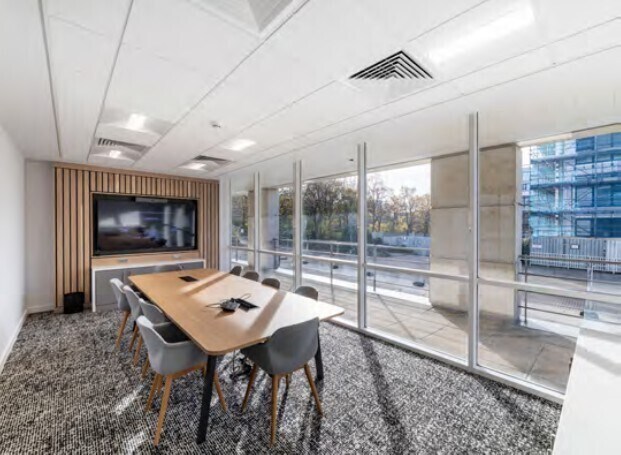 450-500 Silbury Blvd, Milton Keynes à louer - Photo de l’immeuble – Image 2 sur 10