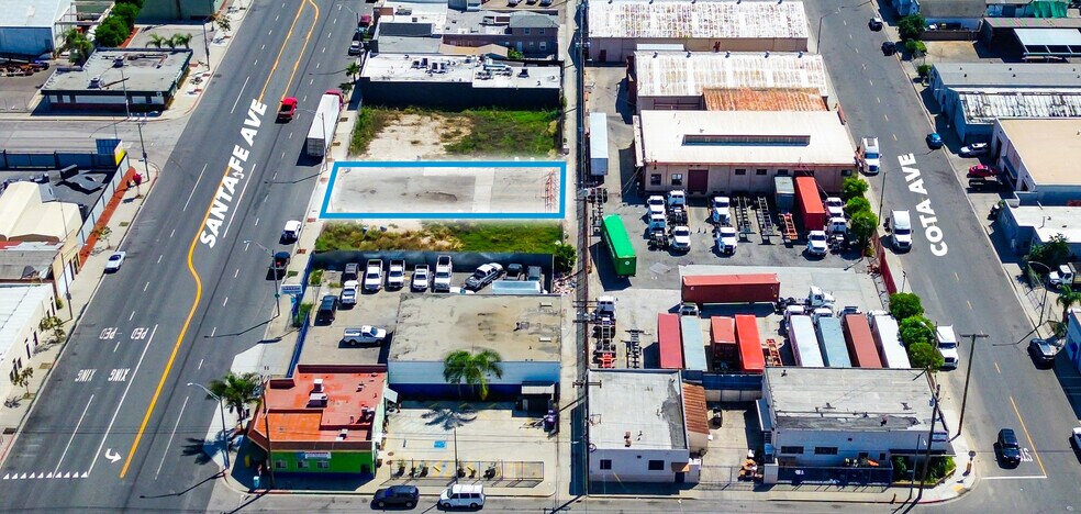 1555 Santa Fe Ave, Long Beach, CA à louer - Photo de l’immeuble – Image 2 sur 5