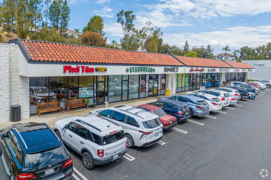 12316-12334 Poway Rd, Poway, CA à vendre - Photo de l’immeuble – Image 2 sur 4