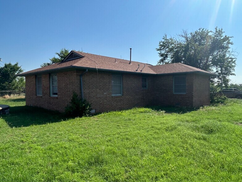 14407 SW Woodlawn Rd, Cache, OK à vendre - Photo de l’immeuble – Image 3 sur 19