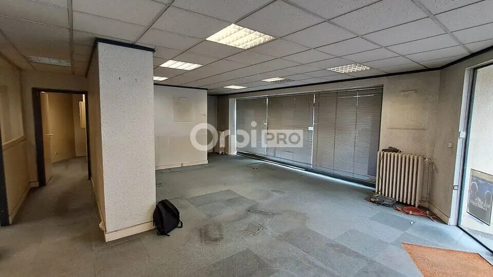 Bureau dans Pau à louer - Photo de l’immeuble – Image 2 sur 4