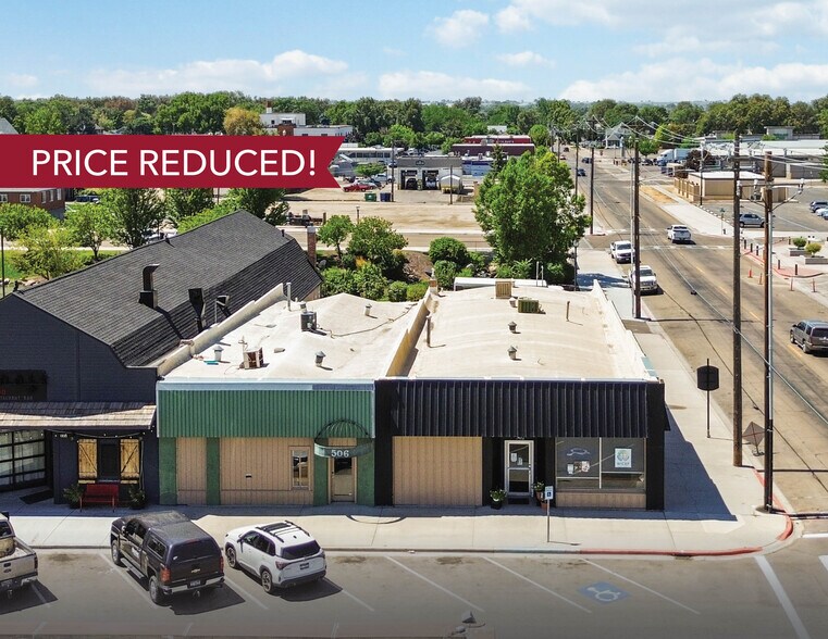 Retail & Office Buildings For Sale portefeuille de 2 biens à vendre sur LoopNet.fr - Photo principale – Image 1 sur 5