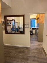 30 W 60th St, New York, NY à louer Photo intérieure– Image 1 sur 7