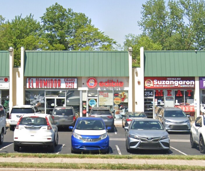 250-270 E Street Rd, Feasterville Trevose, PA à louer - Photo de l’immeuble – Image 3 sur 4
