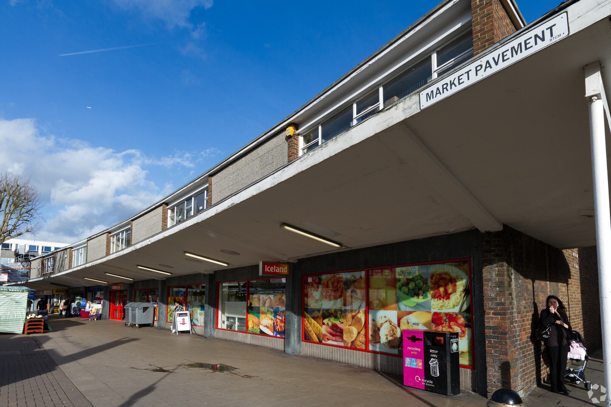 1-23 Market Pavement, Basildon à louer Photo principale– Image 1 sur 14