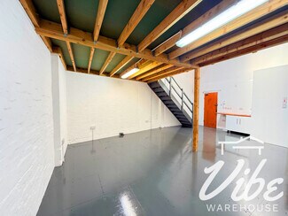 Plus de détails pour 1 Hillmarton Rd, Londres - Industriel/Logistique à louer