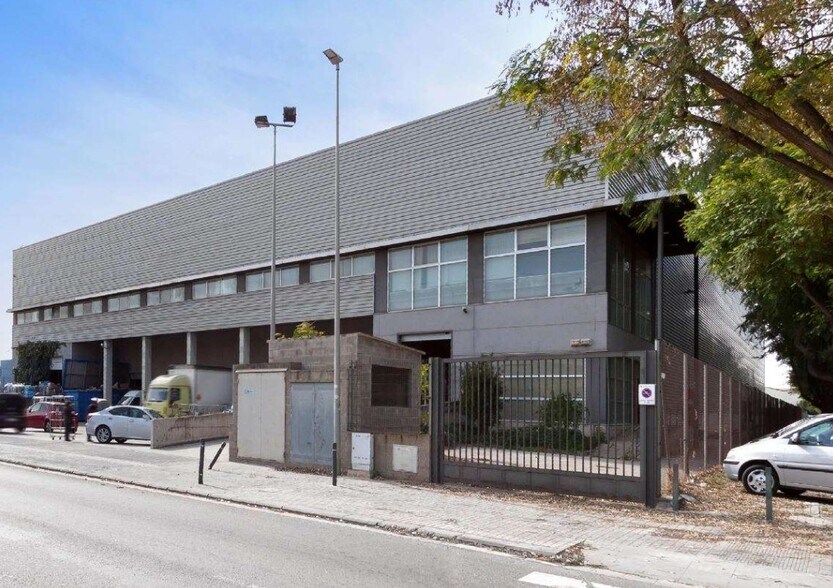 Industriel/Logistique dans Sant Boi de Llobregat, Barcelona à louer - Photo de l’immeuble – Image 3 sur 6