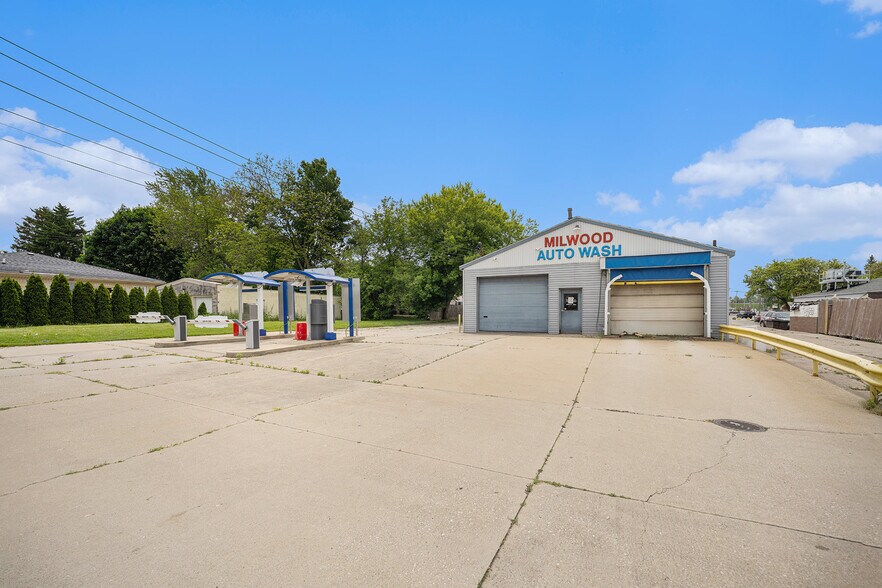 1617 Dorchester Ave, Kalamazoo, MI à vendre - Photo de l’immeuble – Image 2 sur 5