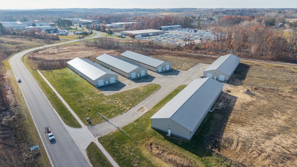 5685 Comstock Park NW dr, Comstock Park, MI à vendre - Photo de l’immeuble – Image 1 sur 5