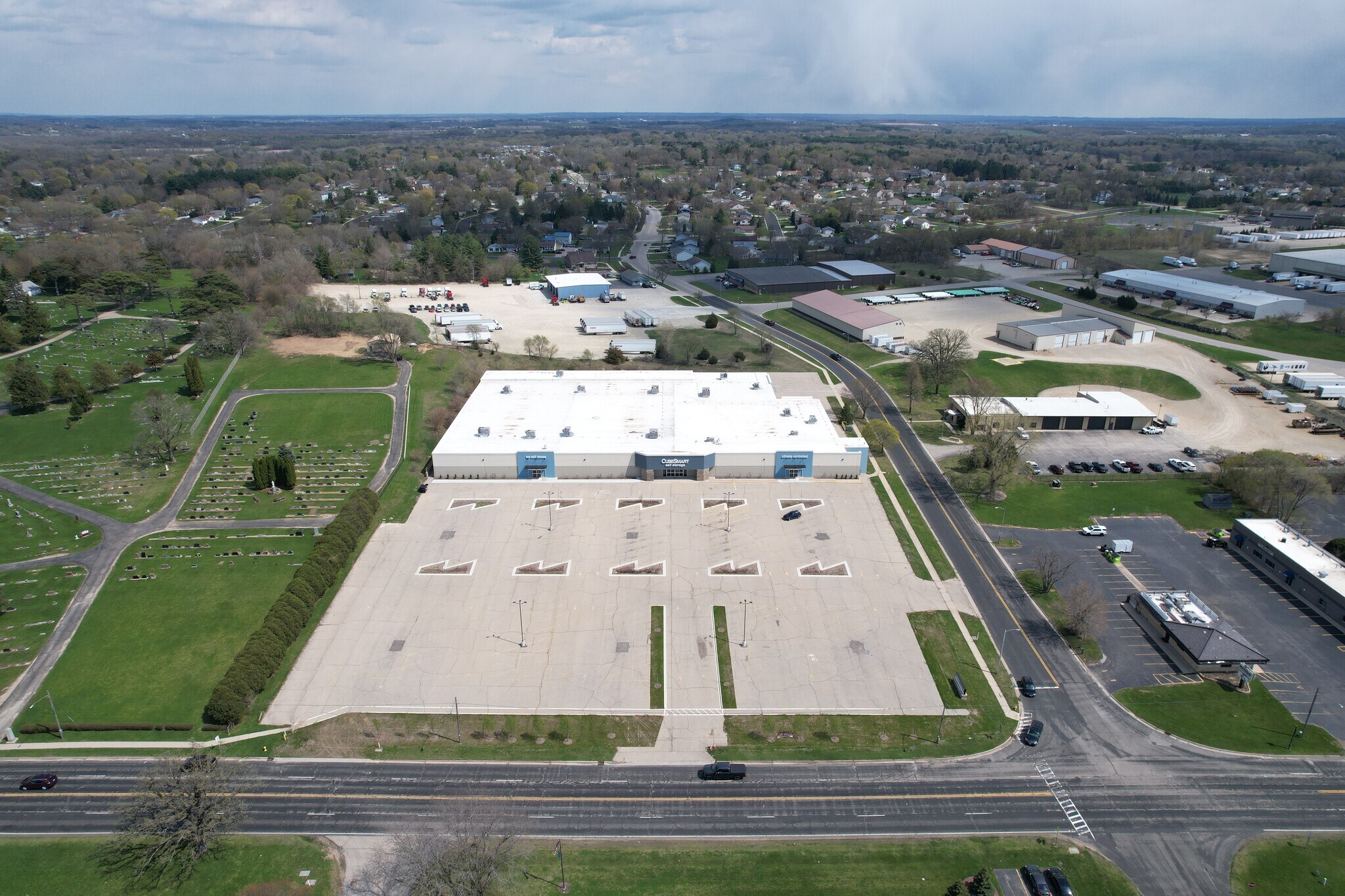 Lot 2 Janesville Ave, Fort Atkinson, WI à vendre Photo principale– Image 1 sur 8