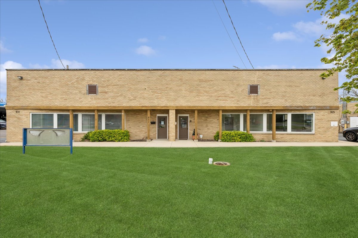 931 W Wilson St, Batavia, IL à louer Photo principale– Image 1 sur 12