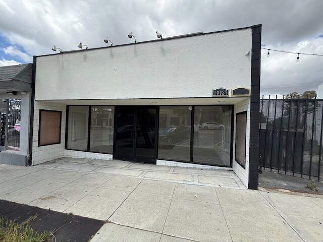 10027 Commerce Ave, Tujunga, CA à louer - Photo de l’immeuble – Image 2 sur 8