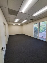 4135 Northgate Blvd, Sacramento, CA à louer Photo intérieure– Image 2 sur 5