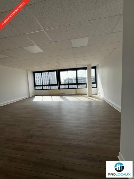 Bureau dans Sarcelles à louer - Photo intérieure – Image 3 sur 38