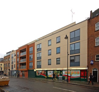 Plus de détails pour 141-153 Drummond St, Londres - Local commercial à louer