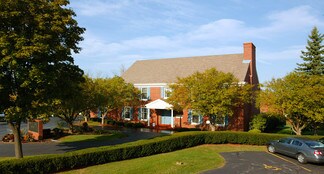 Plus de détails pour 11057 N Towne Square Rd, Mequon, WI - Bureau à vendre