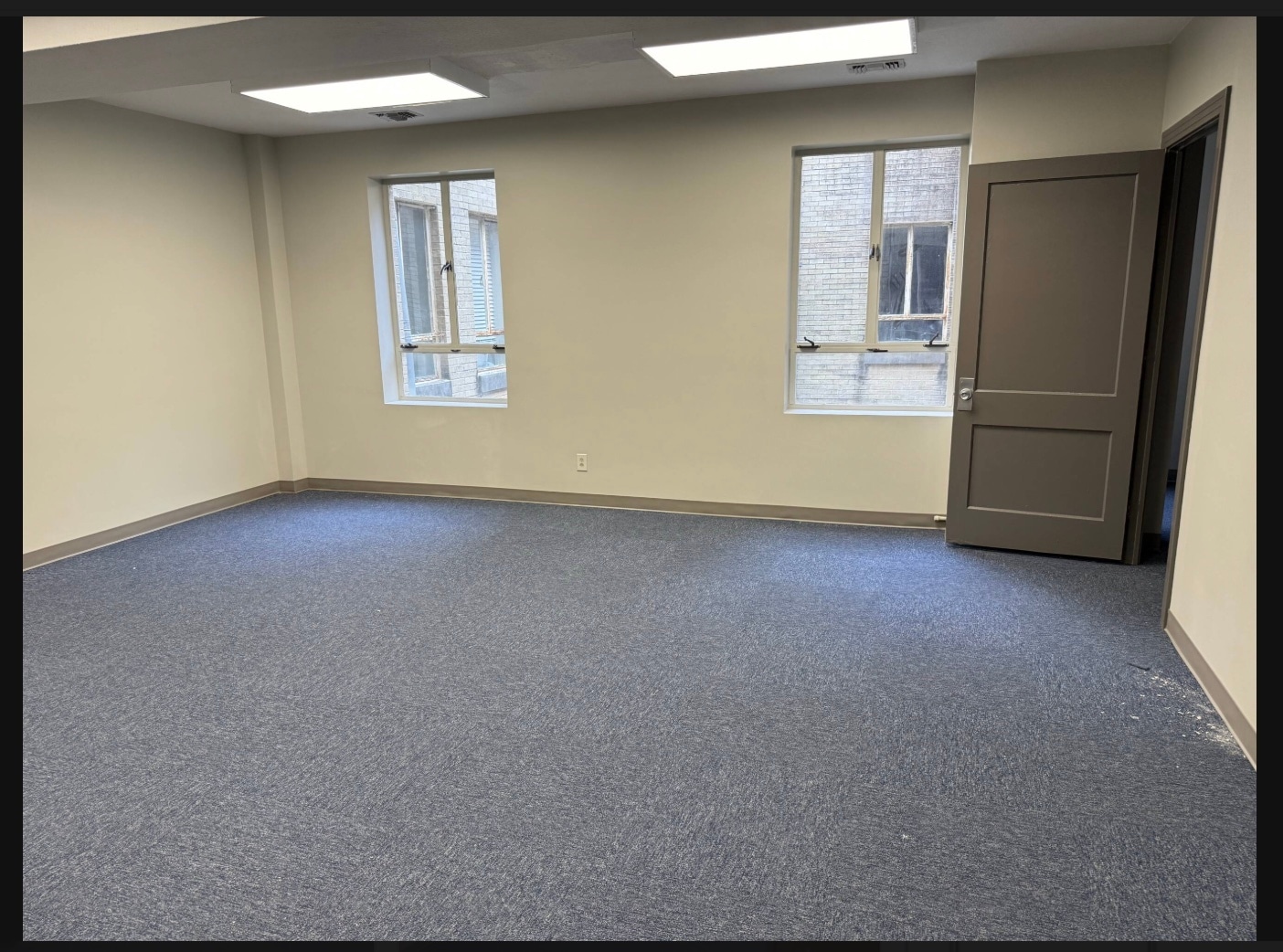 121 S Broadway Ave, Tyler, TX à louer Photo intérieure– Image 1 sur 3