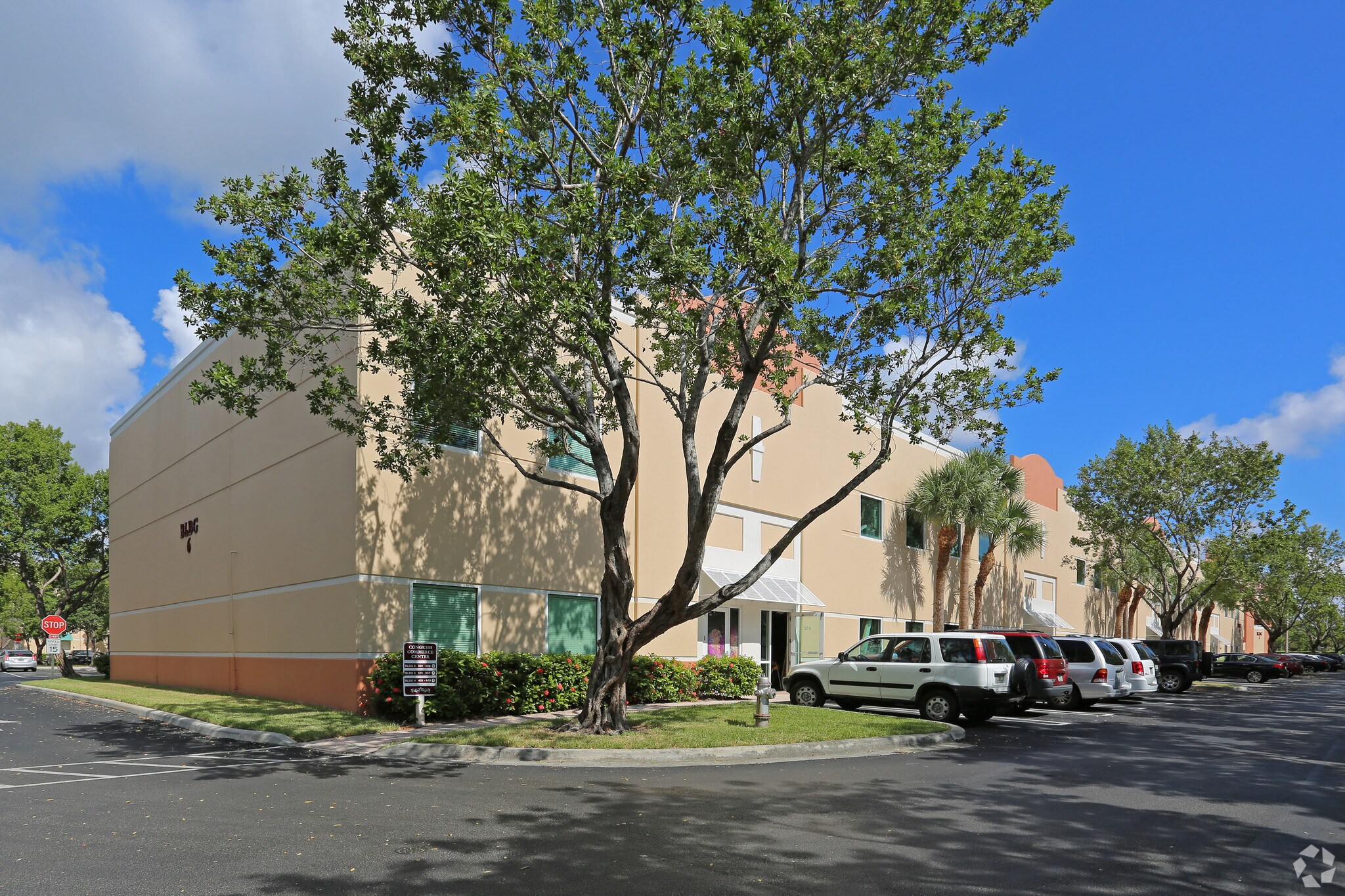 601 N Congress Ave, Delray Beach, FL à louer Photo de l’immeuble– Image 1 sur 11