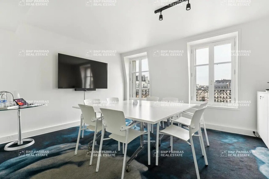 21 Place De La Madeleine, Paris à louer - Photo intérieure – Image 3 sur 16