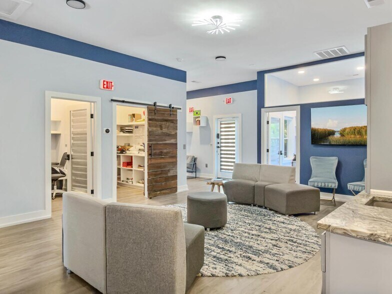668 Marina Dr, Charleston, SC à louer - Hall d’entrée – Image 3 sur 23