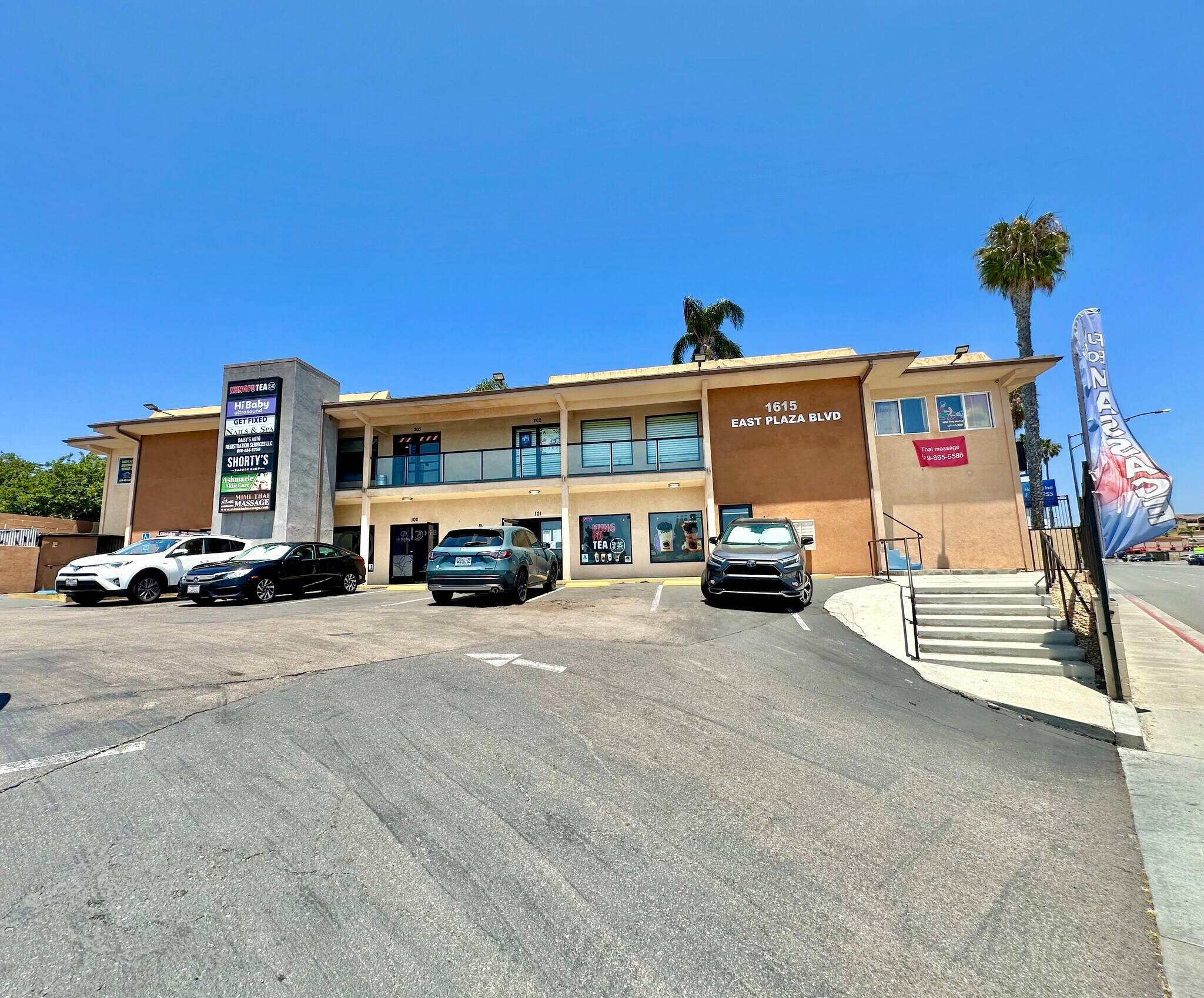 1615 E Plaza Blvd, National City, CA à vendre Photo de l’immeuble– Image 1 sur 27