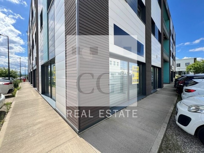 Plus de détails pour 662 Rue Des Jonchères, Genay - Local commercial à vendre
