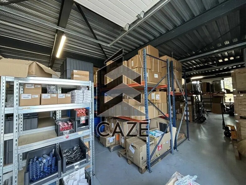 Local d’activités dans Martillac à louer - Photo de l’immeuble – Image 3 sur 9
