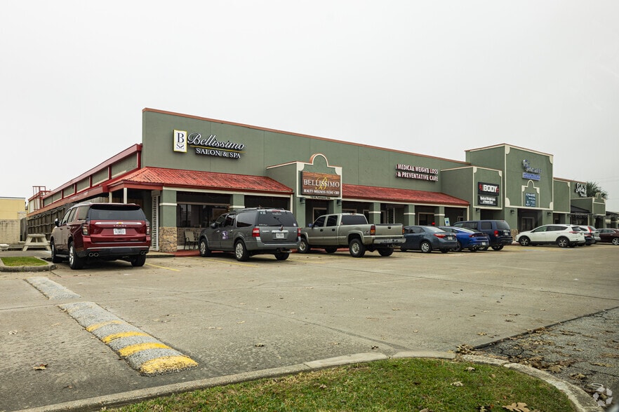 117-133 W Parkwood Ave, Friendswood, TX à louer - Photo principale – Image 2 sur 3