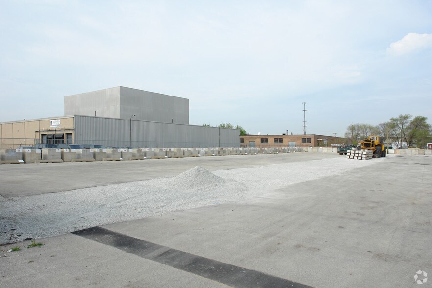 2050 George St, Melrose Park, IL à vendre - Photo de l’immeuble – Image 3 sur 4