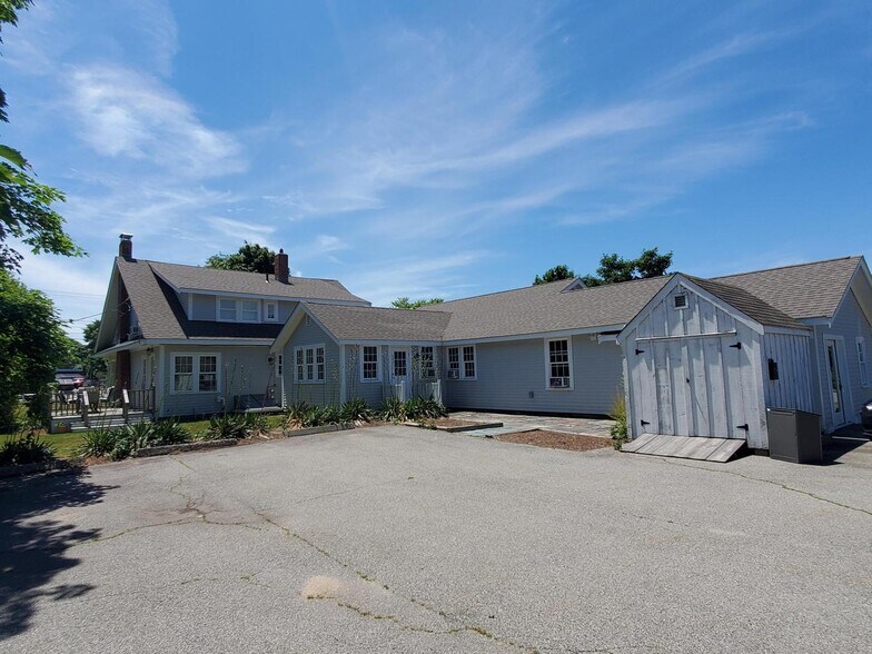 476 MA-28, Harwich Port, MA à vendre - Photo de l’immeuble – Image 3 sur 15