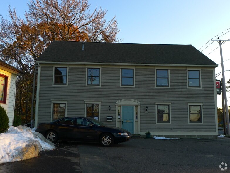 1847 Memorial Dr, Chicopee, MA à vendre - Photo de l’immeuble – Image 3 sur 3