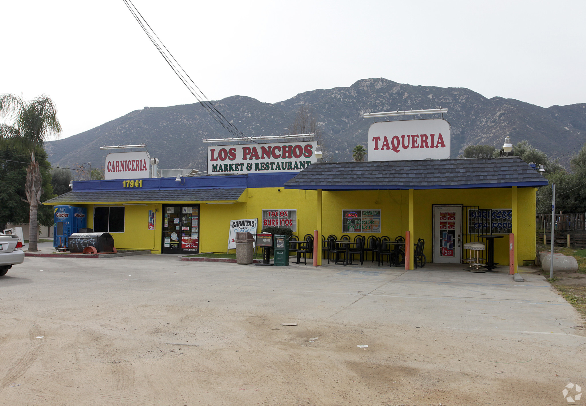 17941 Grand Ave, Lake Elsinore, CA à louer Photo principale– Image 1 sur 52
