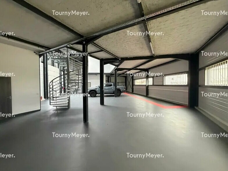 Local d’activités dans Mérignac à louer - Photo de l’immeuble – Image 3 sur 7