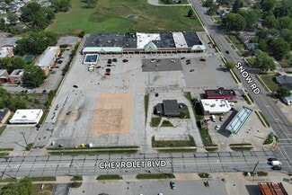 Plus de détails pour 5741 Chevrolet Blvd, Parma, OH - Local commercial à louer