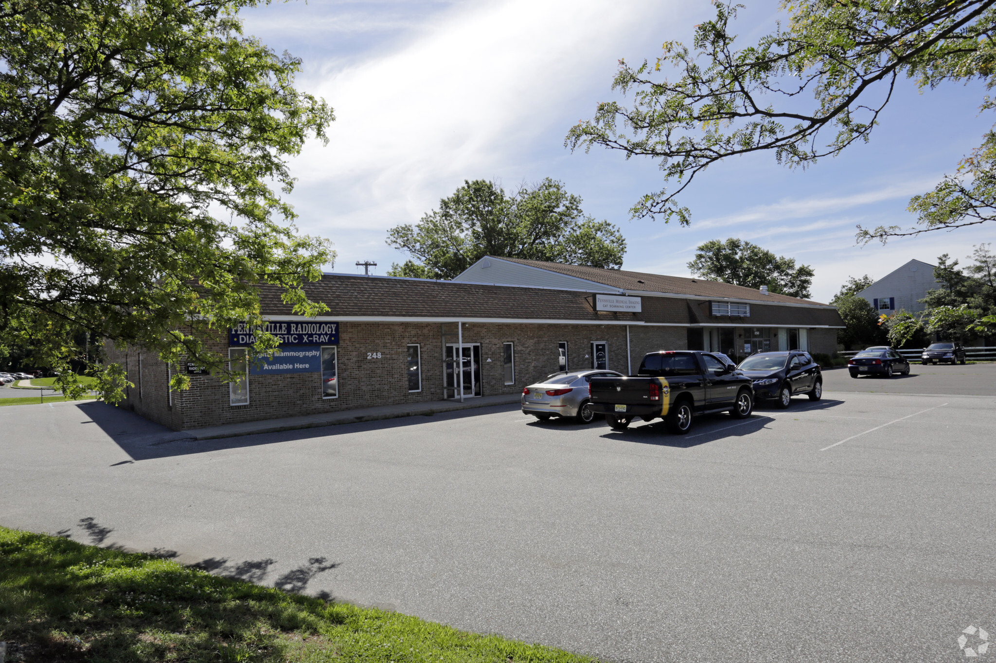 250 S Broadway, Pennsville, NJ à louer Photo principale– Image 1 sur 16