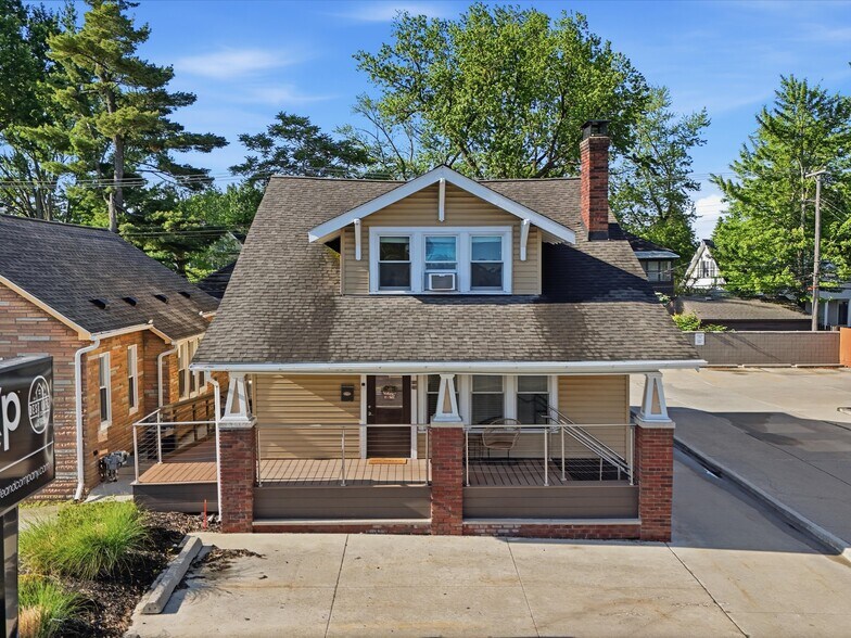 928 E 11 Mile Rd, Royal Oak, MI à louer - Photo de l’immeuble – Image 1 sur 52