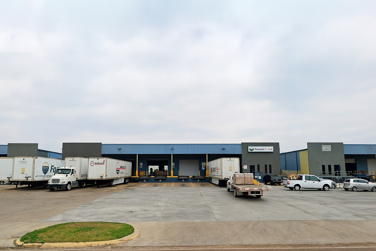 4110 Airpark Dr, Laredo, TX à louer Photo de l’immeuble– Image 1 sur 4