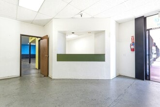 8990 Sierra Ave, Fontana, CA à louer Photo intérieure– Image 2 sur 12