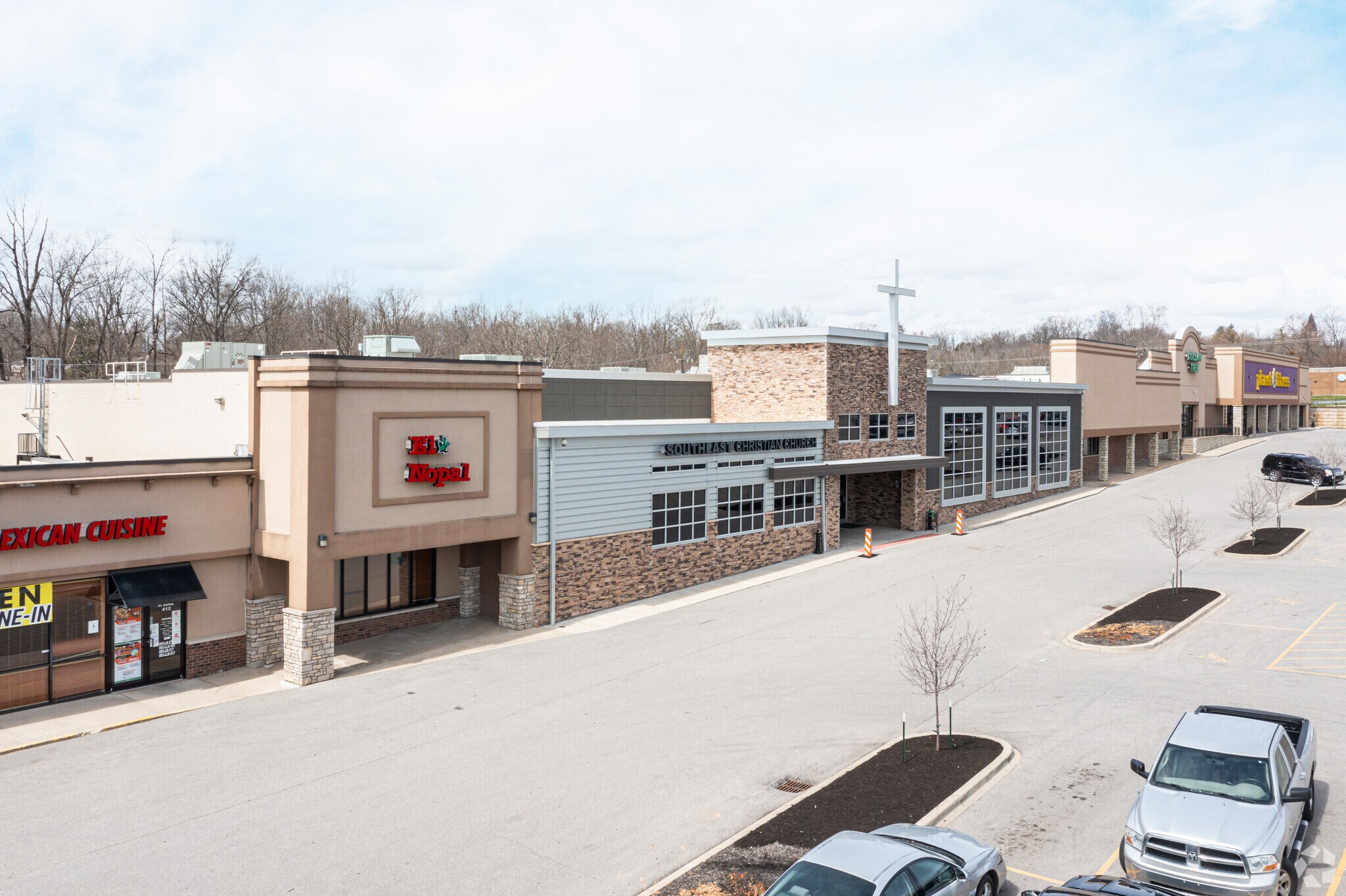 406-418 S 1st Ave, La Grange, KY à louer Photo principale– Image 1 sur 5