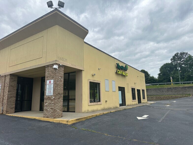 4150 Jonesboro Rd, Forest Park, GA à louer - Photo de l’immeuble – Image 3 sur 11