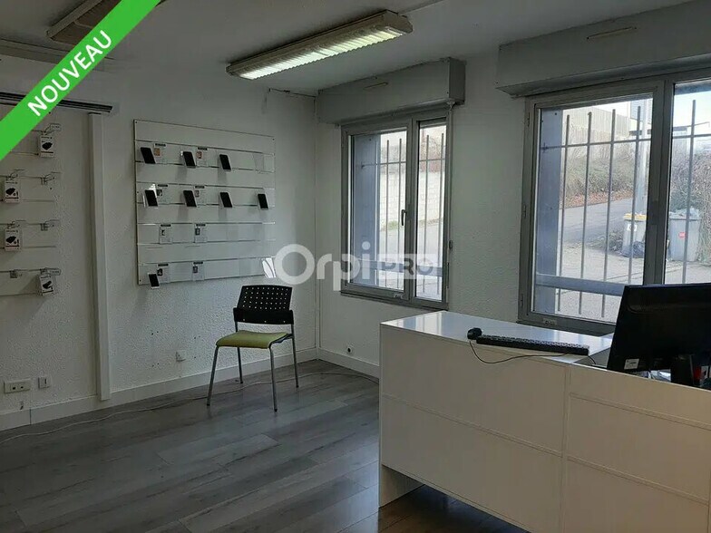 Bureau dans Valence à louer - Photo de l’immeuble – Image 3 sur 9