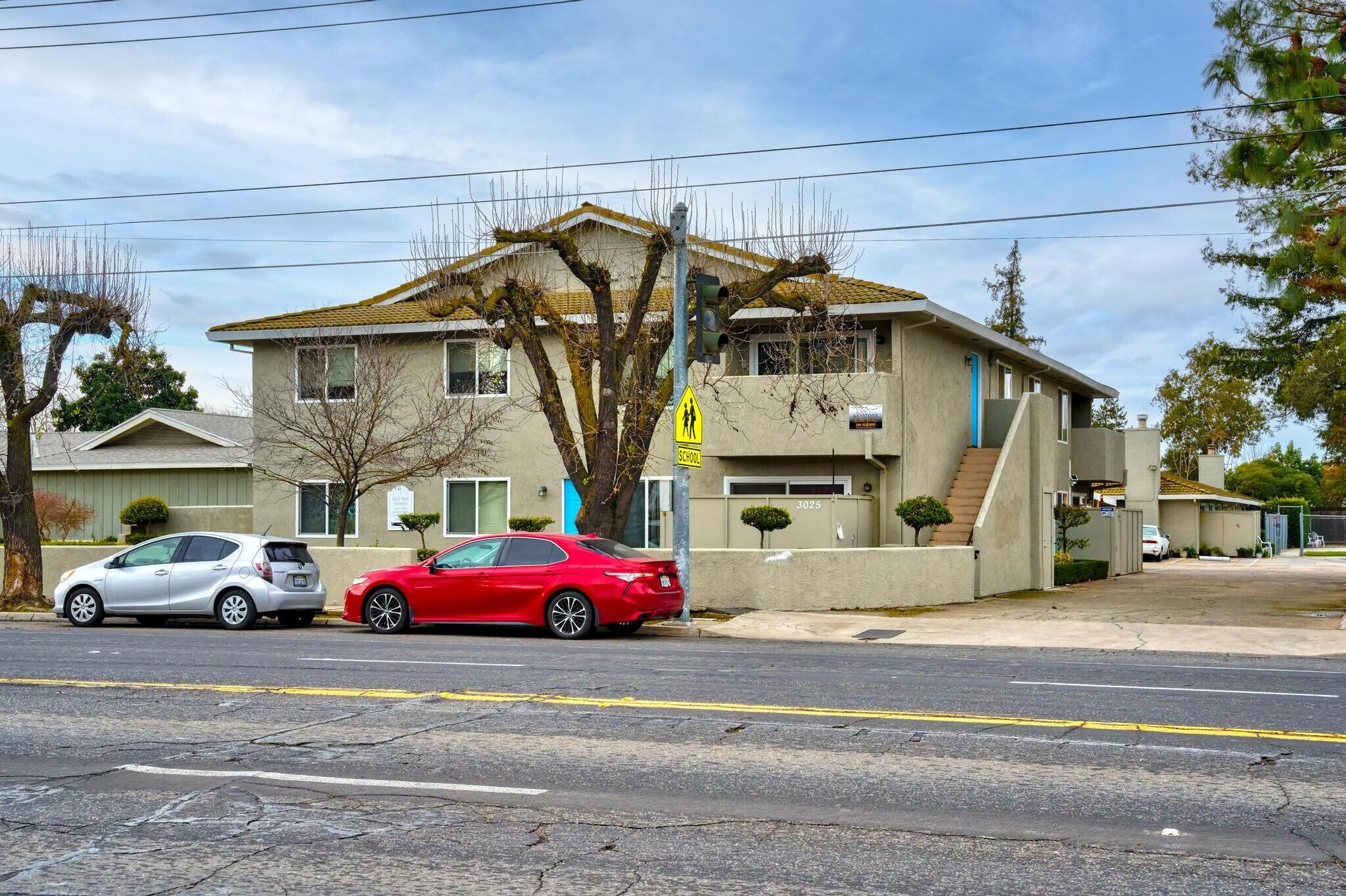 3025 Tully Rd, Modesto, CA à vendre Photo principale– Image 1 sur 22