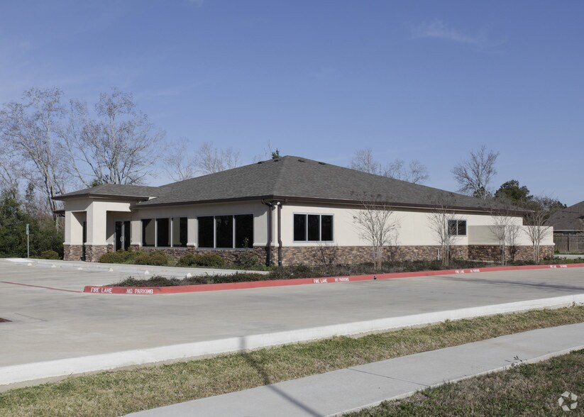 313 Fm-517 Rd W, Dickinson, TX à louer - Photo principale – Image 1 sur 10