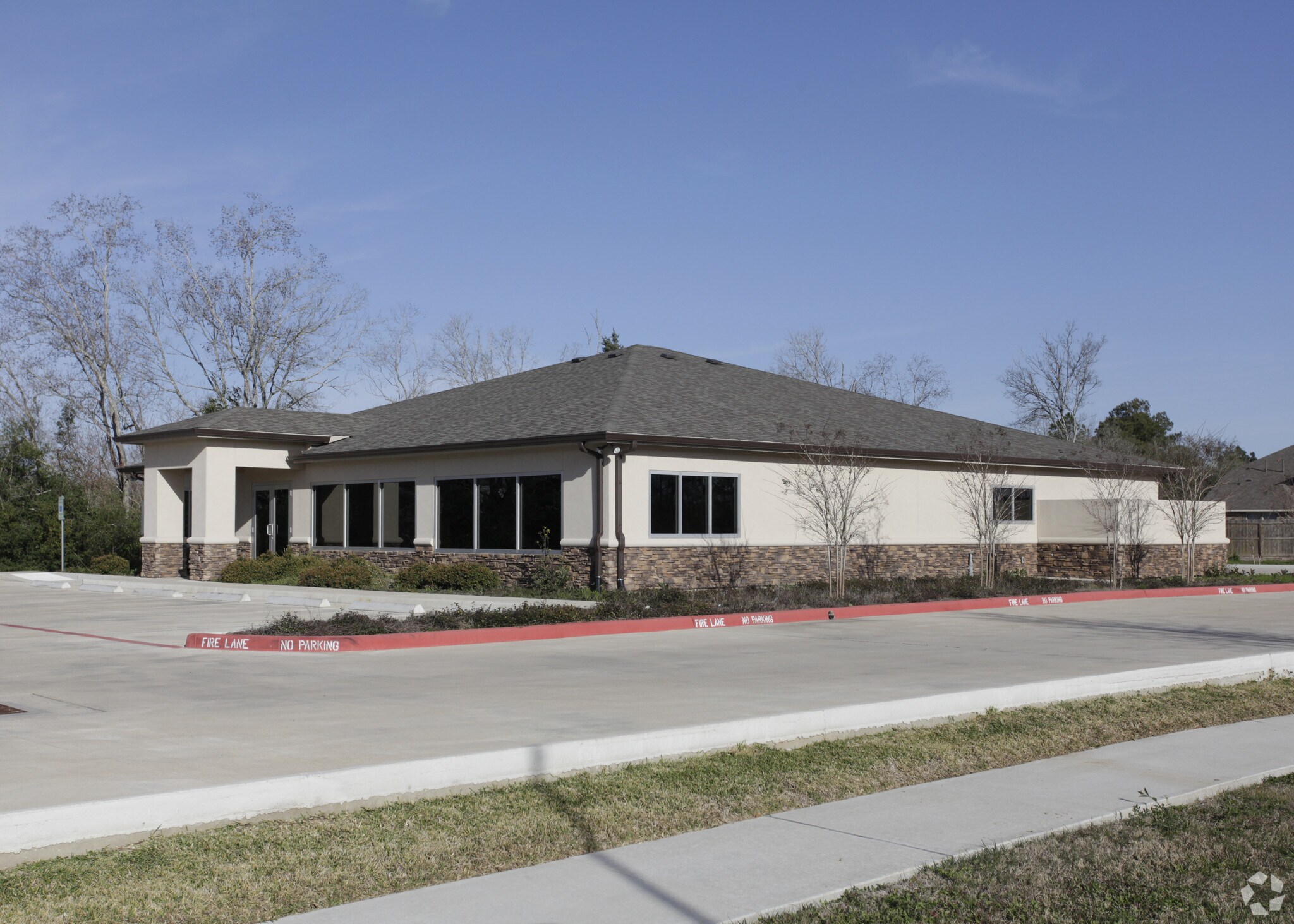313 Fm-517 Rd W, Dickinson, TX à louer Photo principale– Image 1 sur 11