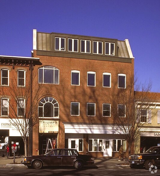 138 Nassau St, Princeton, NJ à vendre - Photo de l’immeuble – Image 1 sur 8