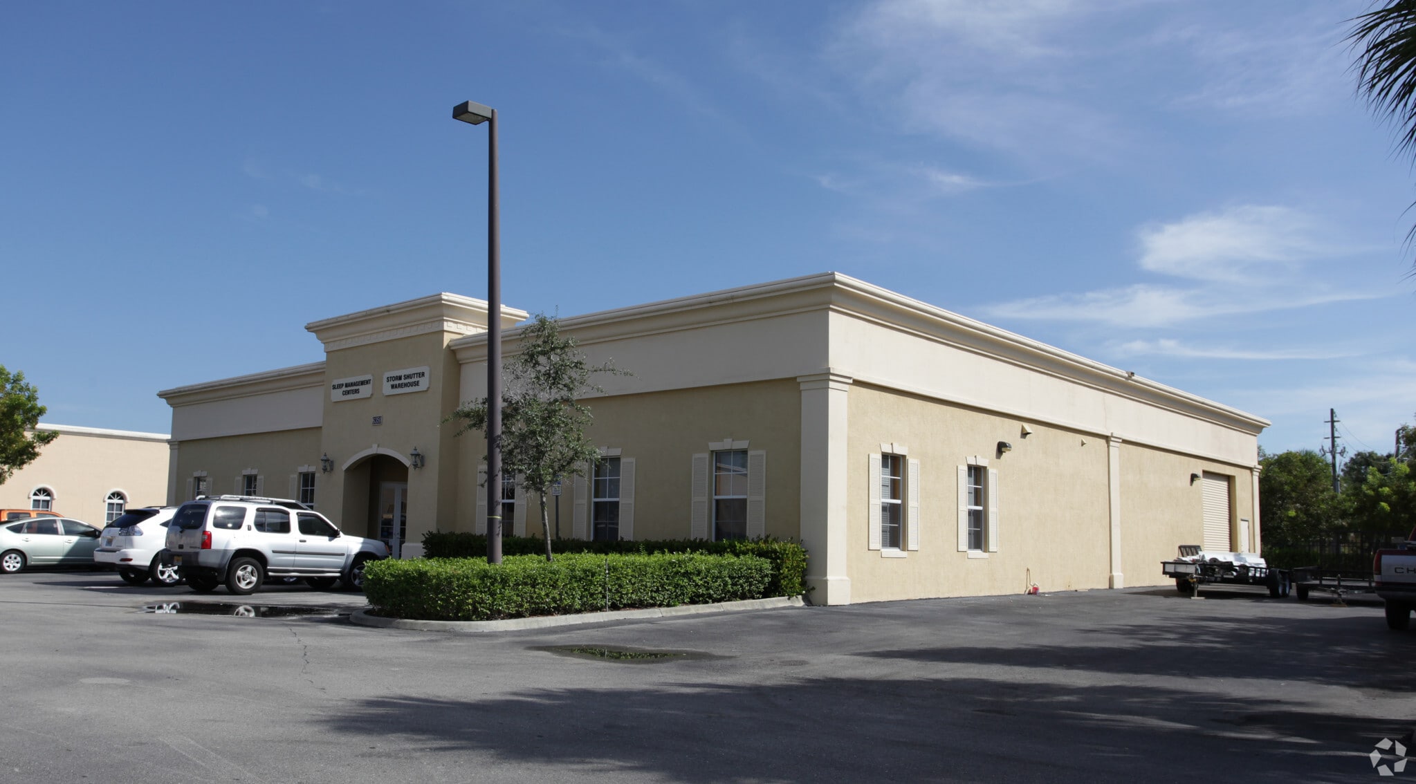 6350 Techster Blvd, Fort Myers, FL à louer Photo principale– Image 1 sur 10
