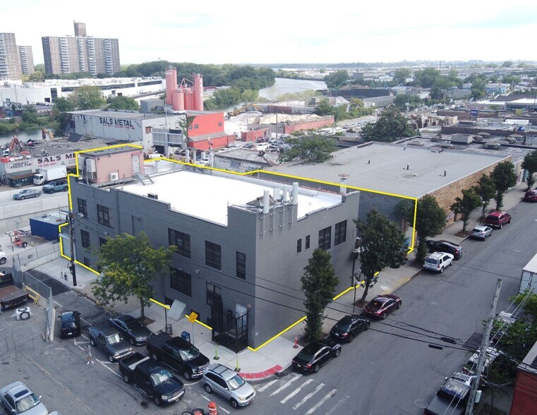 1360 Garrison Ave, Bronx, NY à louer - Photo de l’immeuble – Image 2 sur 8