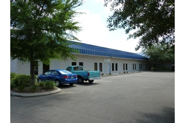 4577 NW 6th St, Gainesville, FL à louer - Photo de l’immeuble – Image 3 sur 7