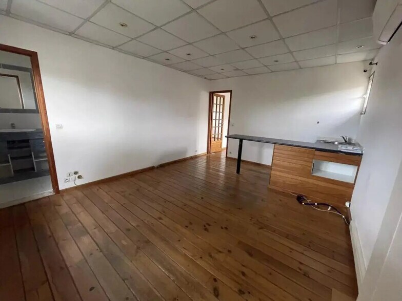 Bureau dans Le Cannet à louer - Photo intérieure – Image 1 sur 8