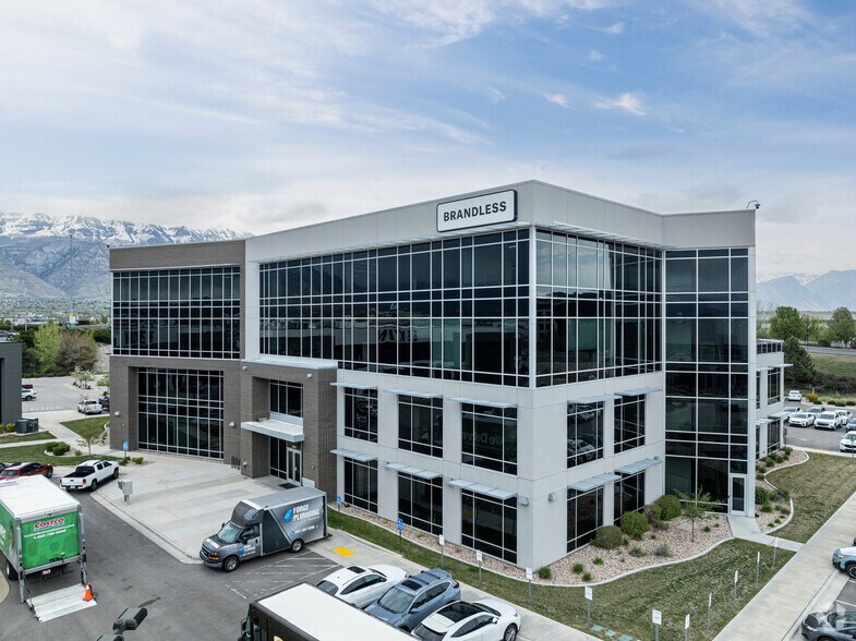 2570 W 600 N, Lindon, UT à louer - Photo de l’immeuble – Image 3 sur 10